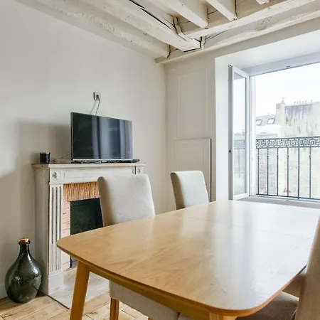 Superb T2 Haussmanien Avec Balcon A 10min Des Galeries Lafayette 公寓 *